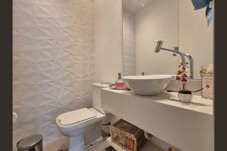 Casa de condomínio à venda com 400m², 4 quartos e 2 vagas Casa de condomínio à venda com 400m², 4 quartos e 2 vagasLavabo