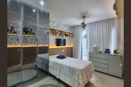 Casa de condomínio à venda com 400m², 4 quartos e 2 vagas Casa de condomínio à venda com 400m², 4 quartos e 2 vagasSuite 2