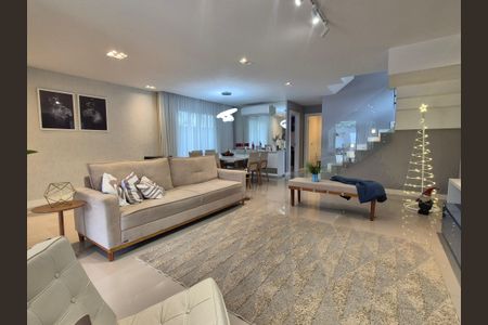 Sala de casa de condomínio à venda com 4 quartos, 400m² em Recreio dos Bandeirantes, Rio de Janeiro