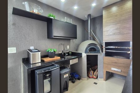 Casa de condomínio à venda com 400m², 4 quartos e 2 vagas Casa de condomínio à venda com 400m², 4 quartos e 2 vagasVaranda gourmet