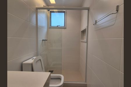 Casa de condomínio à venda com 400m², 4 quartos e 2 vagas Casa de condomínio à venda com 400m², 4 quartos e 2 vagasBanheiro suite 2