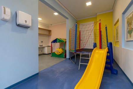 Apartamento para alugar com 32m², 2 quartos e sem vaga Apartamento para alugar com 32m², 2 quartos e sem vagaÁrea Comum - Brinquedoteca