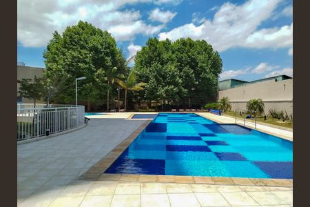 Apartamento à venda com 110m², 2 quartos e 2 vagasÁrea comum - Piscina