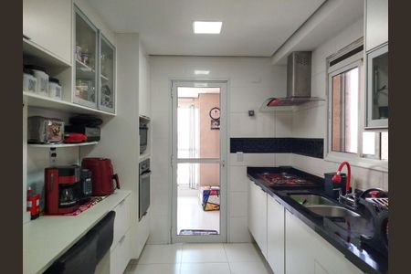 Apartamento à venda com 110m², 2 quartos e 2 vagasCozinha