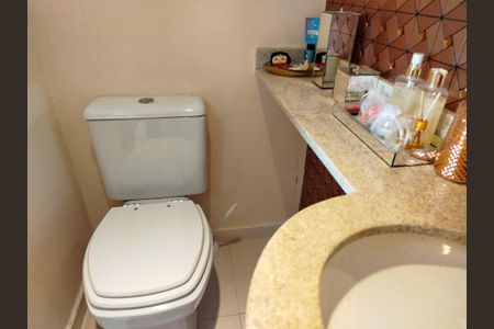 Apartamento à venda com 110m², 2 quartos e 2 vagasLavabo