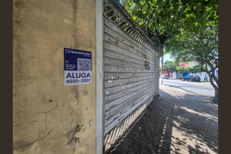 Casa para alugar com 90m², 2 quartos e 2 vagasFachada - Plaquinha