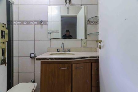 Casa para alugar com 90m², 2 quartos e 2 vagasBanheiro Social