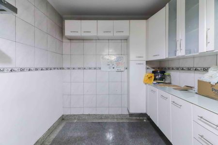 Casa para alugar com 90m², 2 quartos e 2 vagasCozinha