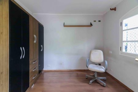 Casa para alugar com 90m², 2 quartos e 2 vagasQuarto 1