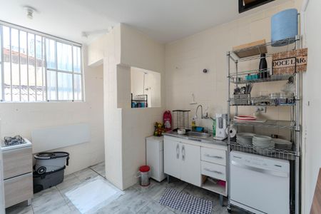 Apartamento à venda com 61m², 1 quarto e sem vagaCozinha e Área de Serviço