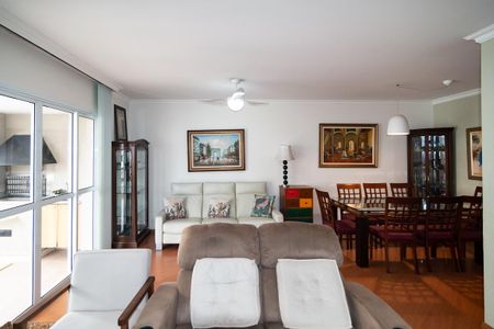 Apartamento à venda com 139m², 3 quartos e 2 vagasSala