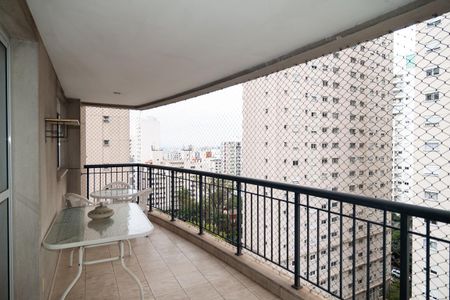 Apartamento à venda com 139m², 3 quartos e 2 vagasVaranda