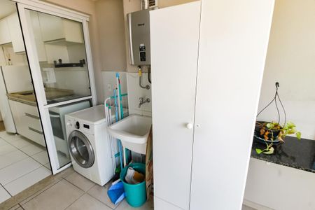 Apartamento para alugar com 67m², 2 quartos e 1 vaga Apartamento para alugar com 67m², 2 quartos e 1 vagaÁrea de Serviço