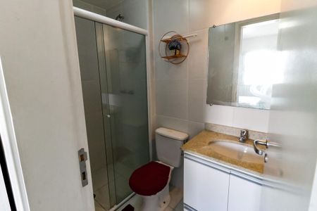 Apartamento para alugar com 67m², 2 quartos e 1 vaga Apartamento para alugar com 67m², 2 quartos e 1 vagaBanheiro da Suíte