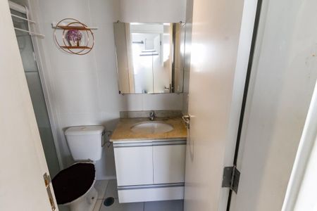 Apartamento para alugar com 67m², 2 quartos e 1 vaga Apartamento para alugar com 67m², 2 quartos e 1 vagaBanheiro Corredor