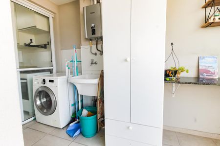 Apartamento para alugar com 67m², 2 quartos e 1 vaga Apartamento para alugar com 67m², 2 quartos e 1 vagaÁrea de Serviço