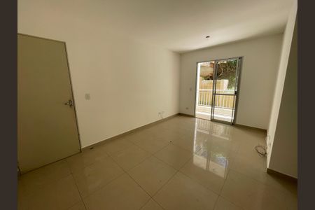 Sala de apartamento para alugar com 2 quartos, 54m² em Caiapia, Cotia