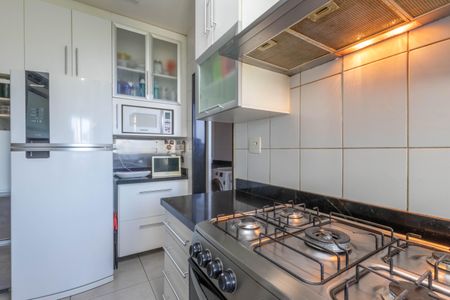 Apartamento à venda com 134m², 4 quartos e 3 vagas Apartamento à venda com 134m², 4 quartos e 3 vagasCozinha