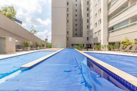 Apartamento à venda com 134m², 4 quartos e 3 vagas Apartamento à venda com 134m², 4 quartos e 3 vagasÁrea comum - Piscina