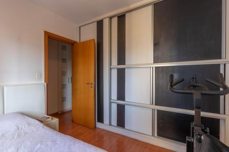 Apartamento à venda com 134m², 4 quartos e 3 vagas Apartamento à venda com 134m², 4 quartos e 3 vagasQuarto