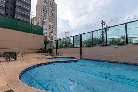 Apartamento à venda com 134m², 4 quartos e 3 vagas Apartamento à venda com 134m², 4 quartos e 3 vagasÁrea comum - Piscina