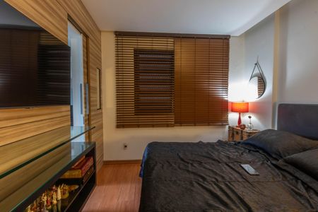 Apartamento à venda com 134m², 4 quartos e 3 vagas Apartamento à venda com 134m², 4 quartos e 3 vagasQuarto