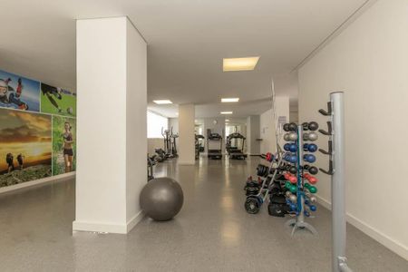 Apartamento à venda com 134m², 4 quartos e 3 vagas Apartamento à venda com 134m², 4 quartos e 3 vagasÁrea comum - Academia