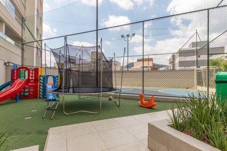 Apartamento à venda com 134m², 4 quartos e 3 vagas Apartamento à venda com 134m², 4 quartos e 3 vagasÁrea comum - Playground