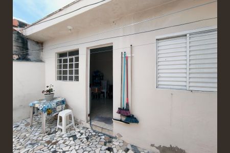 Casa à venda com 150m², 2 quartos e 1 vaga Casa à venda com 150m², 2 quartos e 1 vagaQuintal