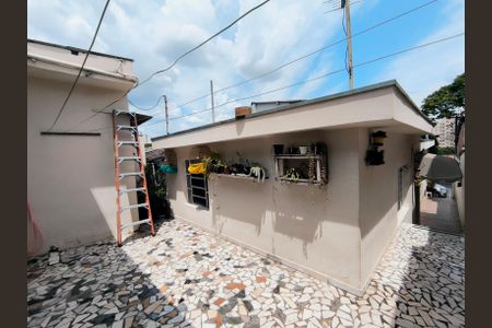 Casa à venda com 150m², 2 quartos e 1 vaga Casa à venda com 150m², 2 quartos e 1 vagaQuintal