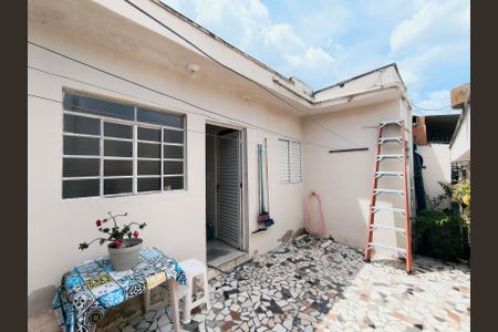 Casa à venda com 150m², 2 quartos e 1 vaga Casa à venda com 150m², 2 quartos e 1 vagaQuintal