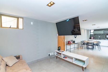 Apartamento à venda com 115m², 2 quartos e 1 vaga Apartamento à venda com 115m², 2 quartos e 1 vagaSala