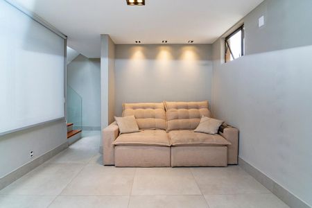 Apartamento à venda com 115m², 2 quartos e 1 vaga Apartamento à venda com 115m², 2 quartos e 1 vagaSala