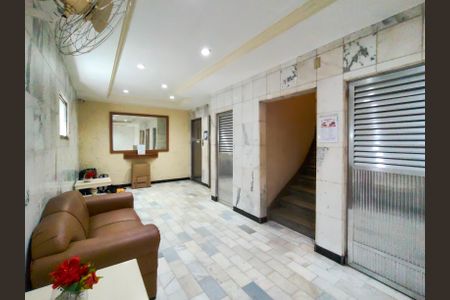 Apartamento para alugar com 66m², 2 quartos e sem vagaFachada e portaria