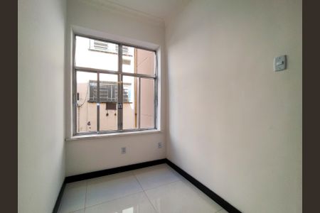 Apartamento para alugar com 66m², 2 quartos e sem vagaSala