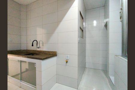 Apartamento para alugar com 66m², 2 quartos e sem vagaCozinha e Área de Serviço
