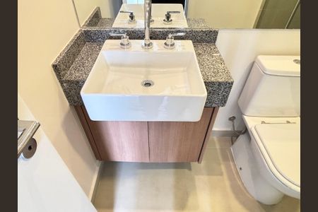 Banheiro da Suíte de apartamento para alugar com 1 quarto, 34m² em Indianópolis, São Paulo