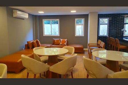 Apartamento para alugar com 62m², 2 quartos e 1 vaga