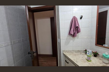 Apartamento à venda com 92m², 3 quartos e 1 vaga Apartamento à venda com 92m², 3 quartos e 1 vagaBanheiro