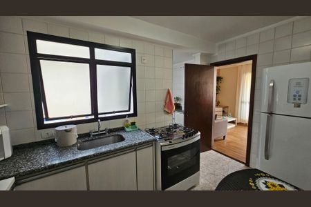 Apartamento à venda com 92m², 3 quartos e 1 vaga Apartamento à venda com 92m², 3 quartos e 1 vagaCozinha e Área de Serviço