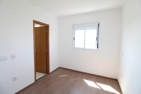 Apartamento para alugar com 70m², 2 quartos e 1 vagaSuíte