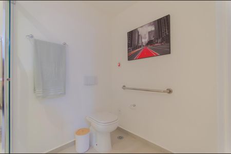 Banheiro de kitnet/studio à venda com 1 quarto, 48m² em Vila Mariana, São Paulo