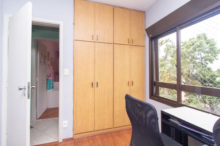 Apartamento para alugar com 110m², 3 quartos e 2 vagas Apartamento para alugar com 110m², 3 quartos e 2 vagasQuarto 2