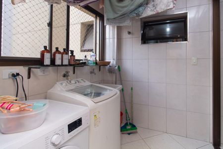 Apartamento para alugar com 110m², 3 quartos e 2 vagas Apartamento para alugar com 110m², 3 quartos e 2 vagasÁrea de Serviço