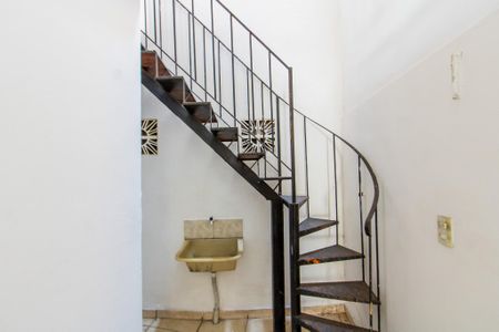 Casa para alugar com 180m², 2 quartos e 2 vagas Casa para alugar com 180m², 2 quartos e 2 vagasÁrea de Serviço