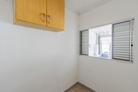 Casa para alugar com 180m², 2 quartos e 2 vagas Casa para alugar com 180m², 2 quartos e 2 vagasQuarto 2