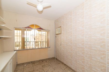 Casa para alugar com 300m², 3 quartos e 2 vagas Casa para alugar com 300m², 3 quartos e 2 vagasQuarto 2