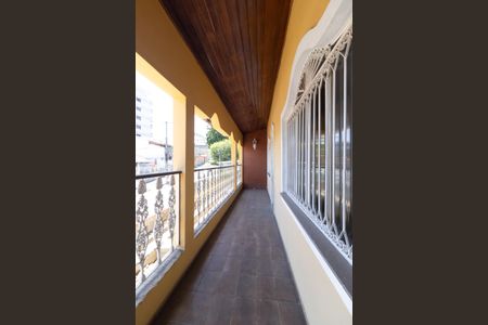 Casa para alugar com 300m², 3 quartos e 2 vagas Casa para alugar com 300m², 3 quartos e 2 vagasVaranda