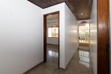 Casa para alugar com 300m², 3 quartos e 2 vagas Casa para alugar com 300m², 3 quartos e 2 vagasHall