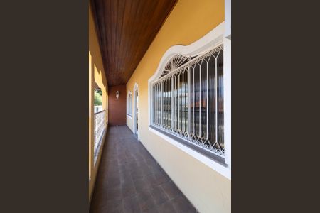 Casa para alugar com 300m², 3 quartos e 2 vagas Casa para alugar com 300m², 3 quartos e 2 vagasVaranda